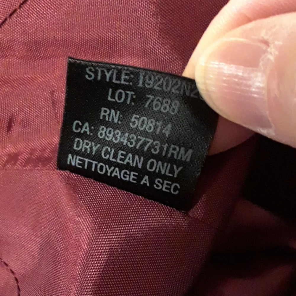 100% Silk Gown, size 8 - Picture 15 of 15